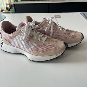 New Balance 327 blush pink